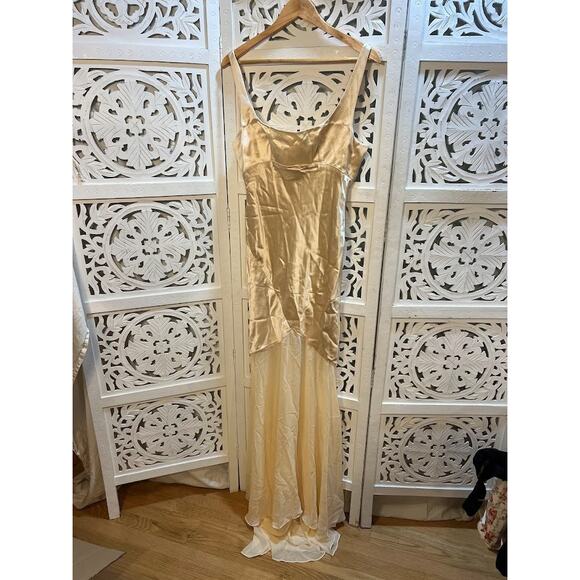 House of CB Vittoria Champagne Chiffon Floral Length Gown Size L Large - Picture 5 of 10